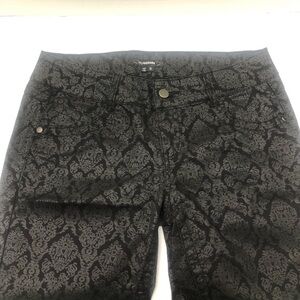 Damask Print Black Pants
New Without Tags